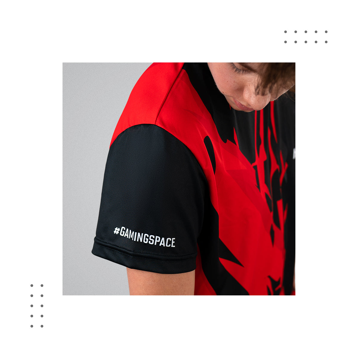 Camiseta de jugador del Huzaro: ¡añade un nuevo objeto a tu colección!