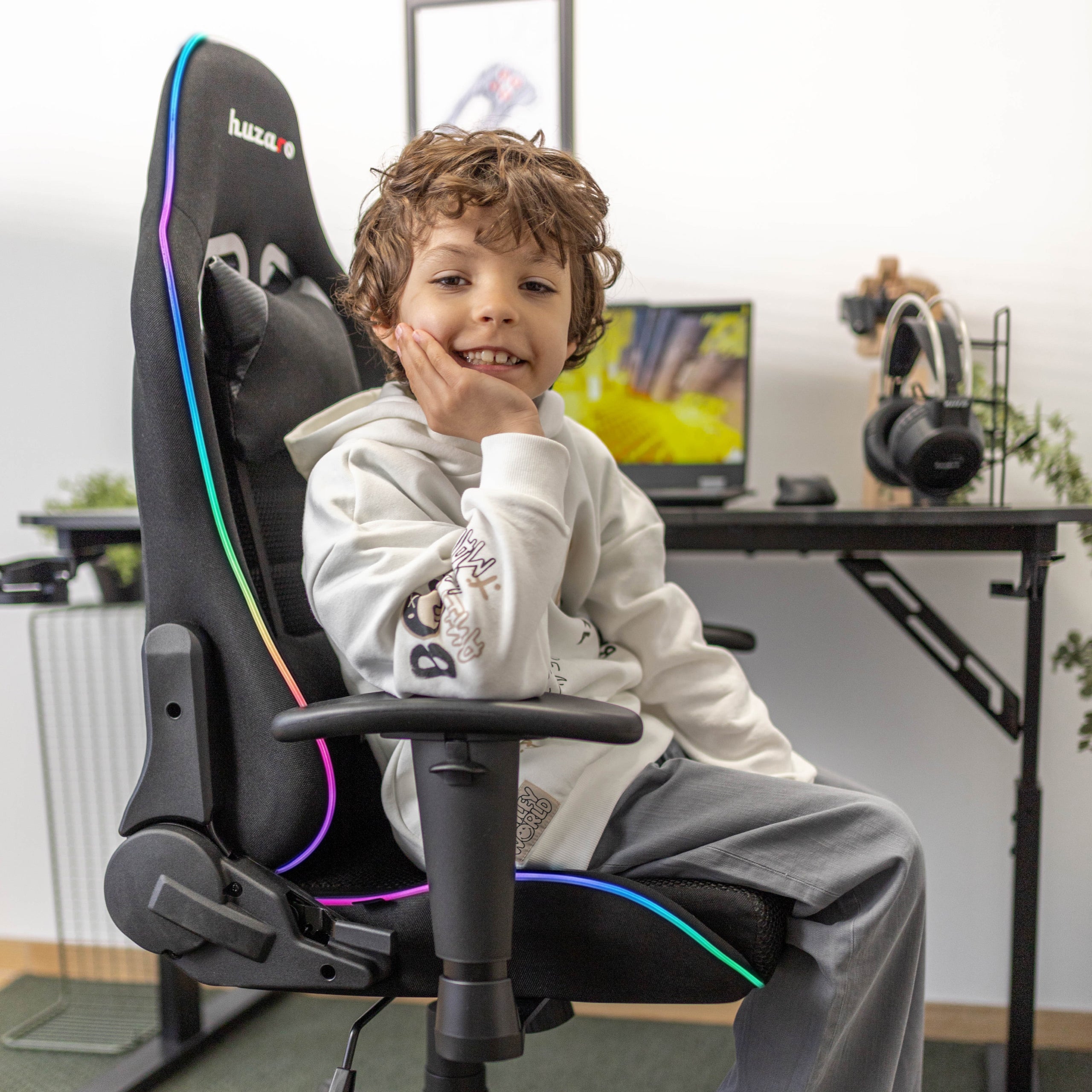 Sillón gaming para niños HUZARO RANGER 6.0 RGB Mesh